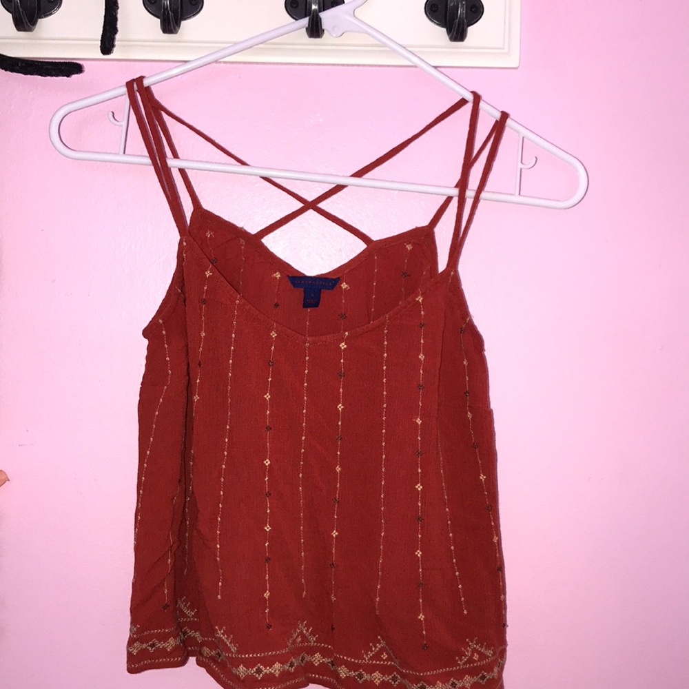 Orange/reddish loose tank.